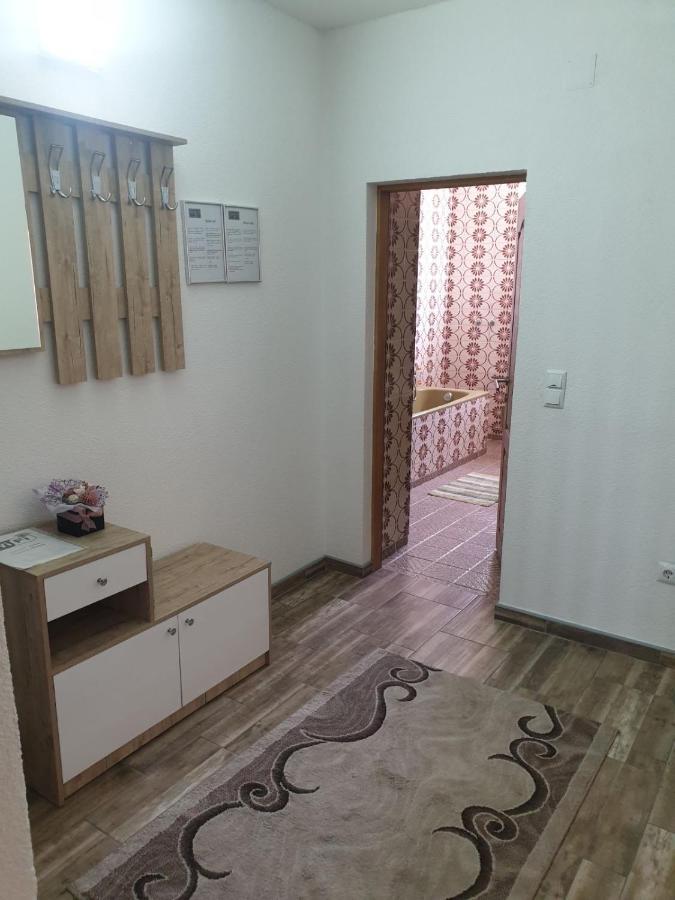 Apartamento Vela-edo Zavidovici Exterior foto